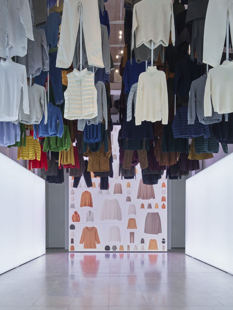 uniqlo exhibition by pentagram